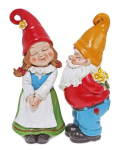 Set of two kissing gnomes 6 